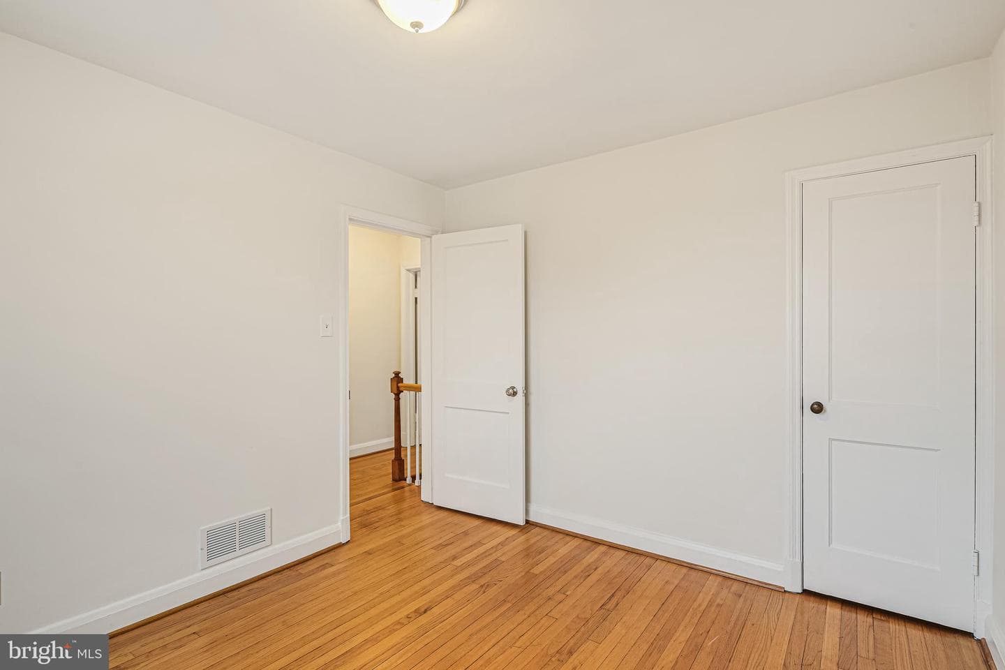 733 Bethnal Road photo 18