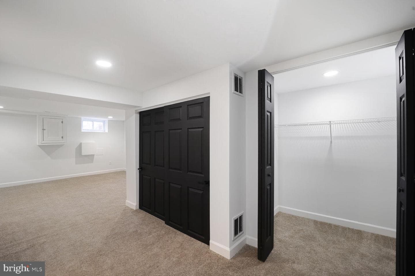 5559 Midwood Avenue photo 22