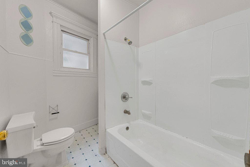 3038 Guilford Avenue photo 16