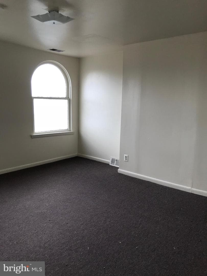 1112 Guilford Avenue photo 12