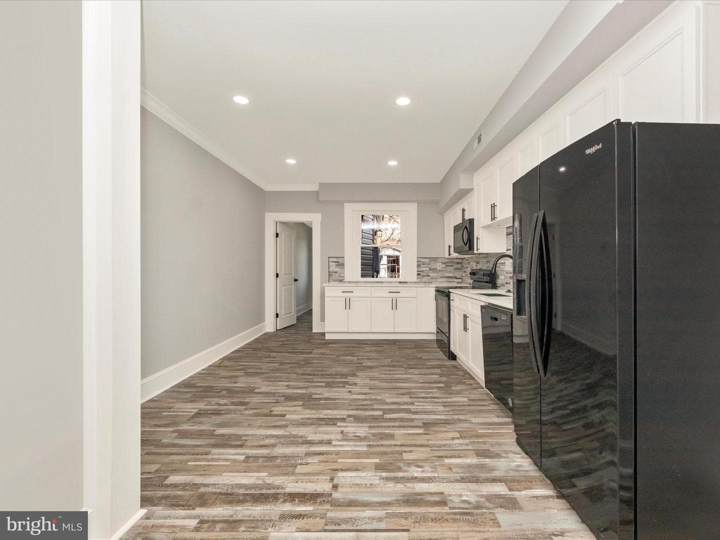 2014 Cliftwood Avenue photo 17