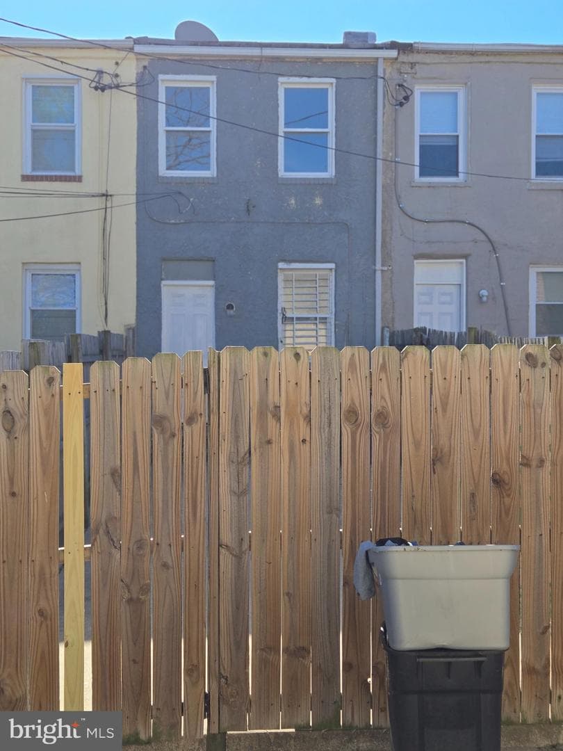 1221 Bayard Street photo 4
