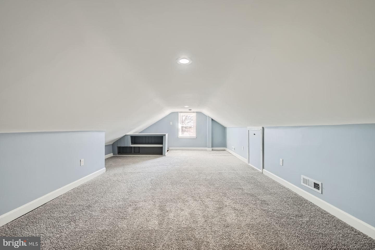 7213 Glenoak Avenue photo 31