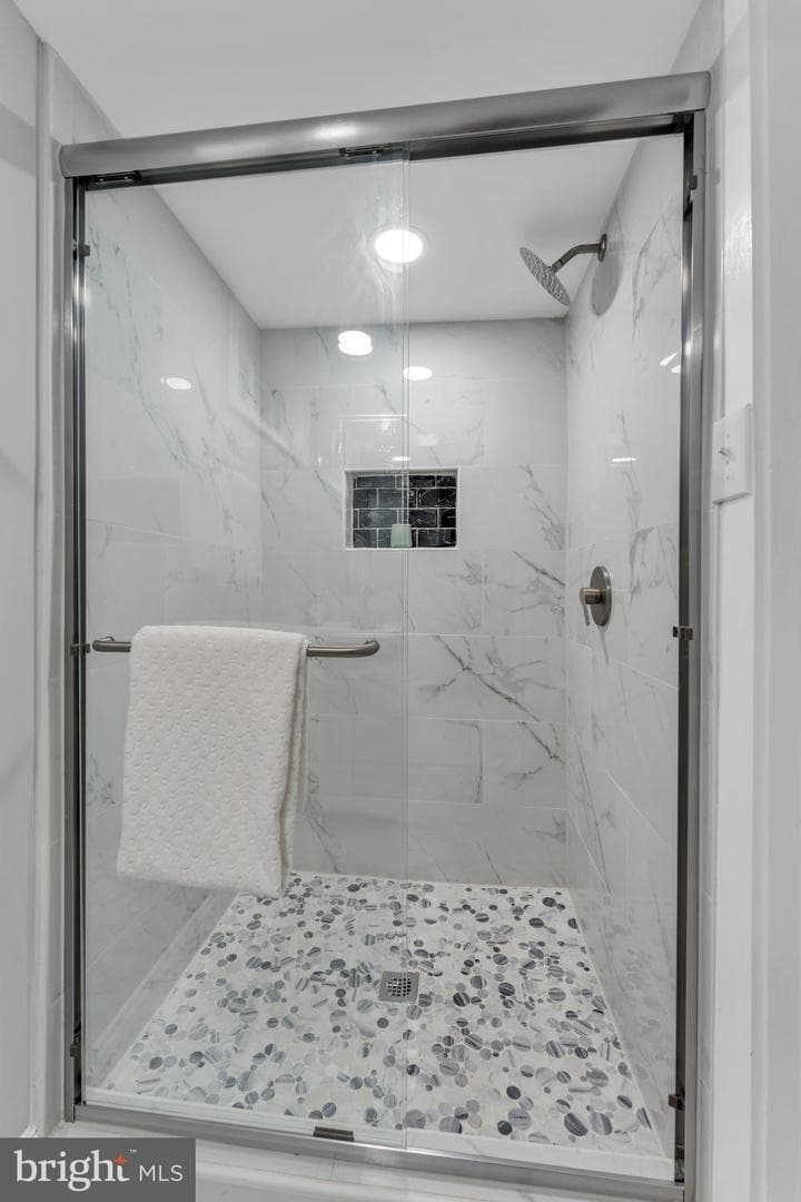 1105 Gittings Avenue photo 24