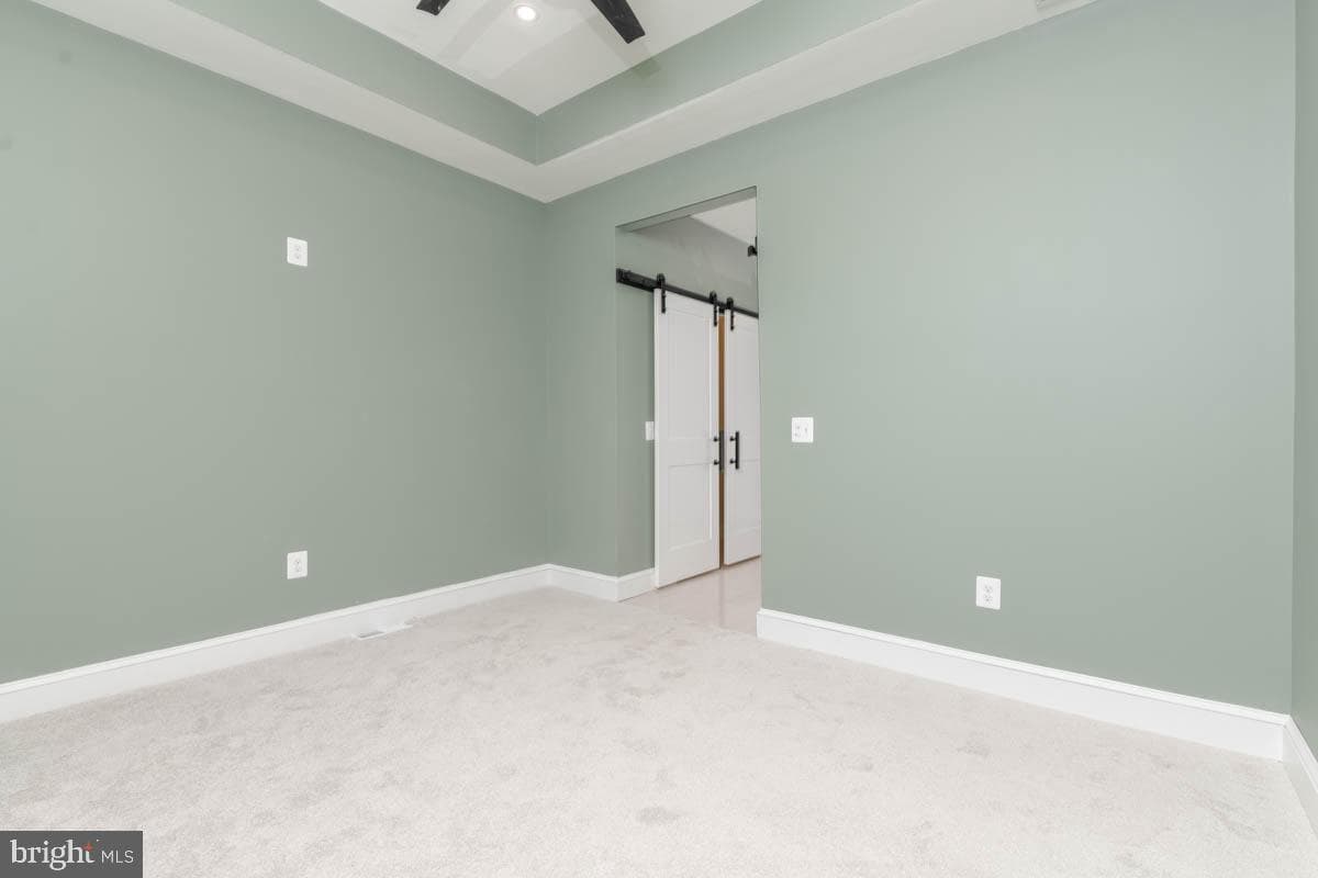 16 N Ellwood Avenue photo 26