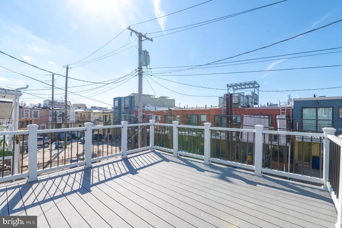 16 N Ellwood Avenue photo 39