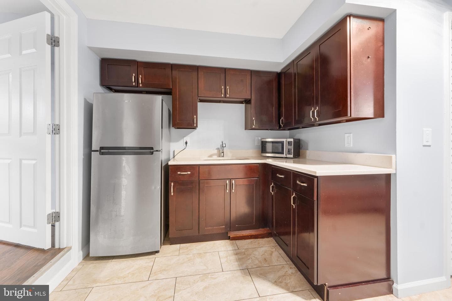 1713 E Lafayette Avenue photo 24