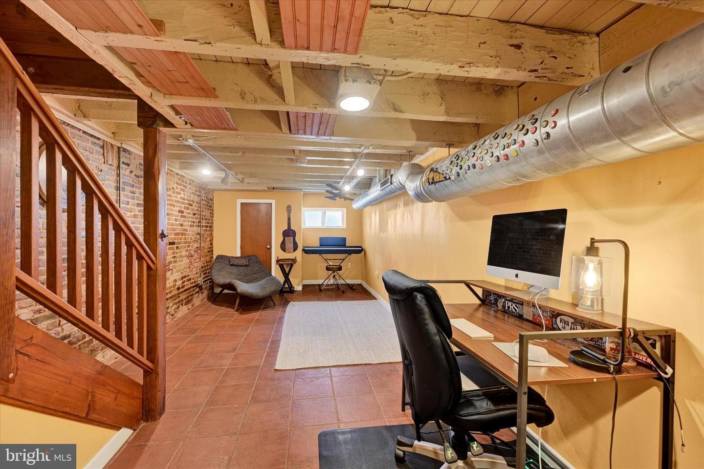 1437 Henry Street photo 26