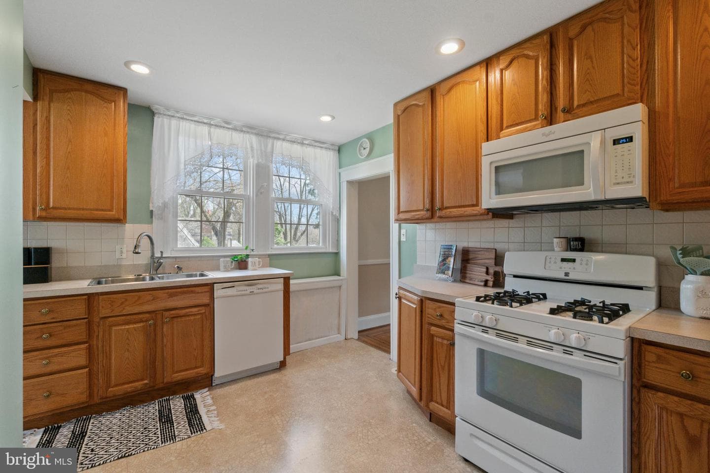 521 Nottingham Road photo 20