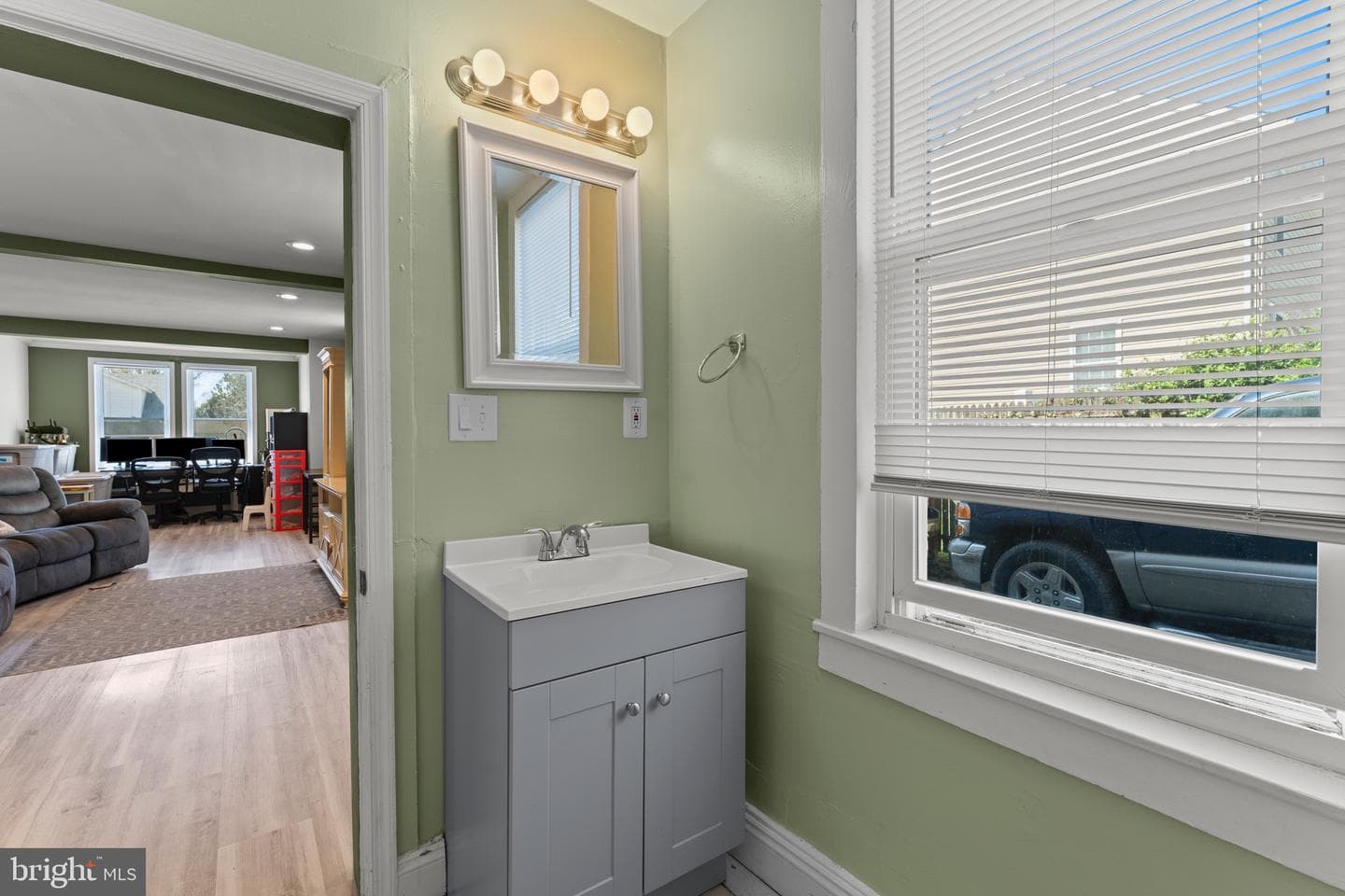4004 Fleetwood Avenue photo 4