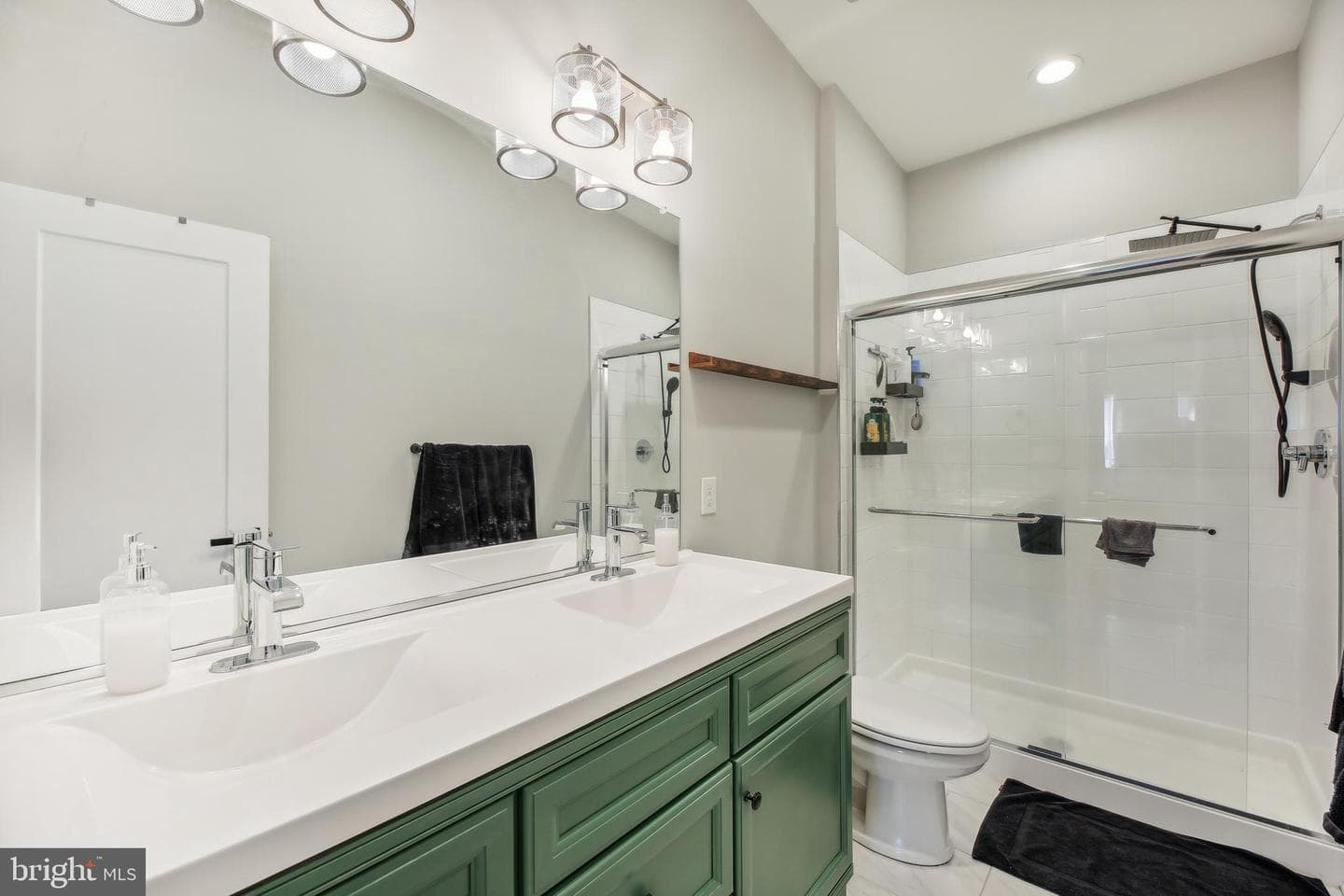 724 Dolphin Street photo 26