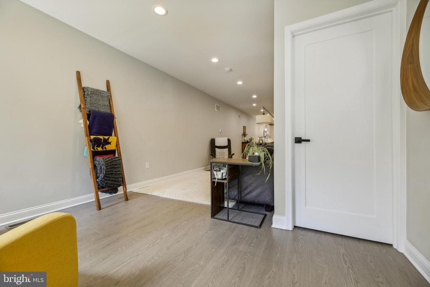 724 Dolphin Street photo 6