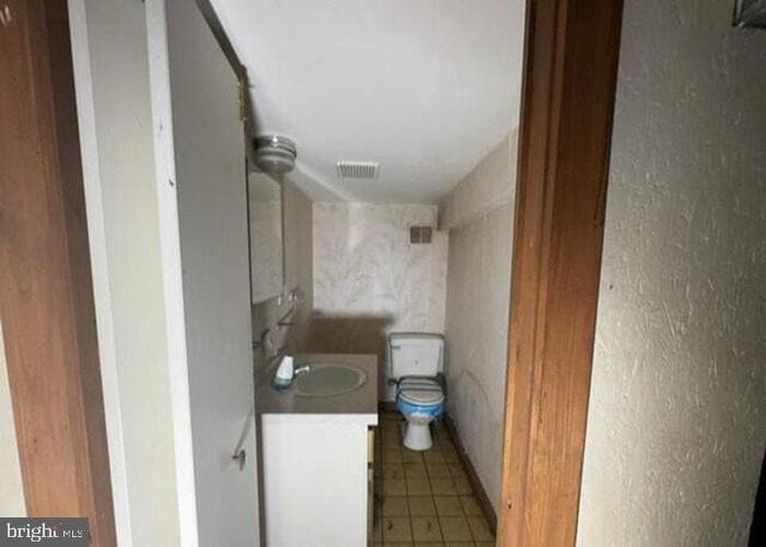 2629 Wilkens Avenue photo 15