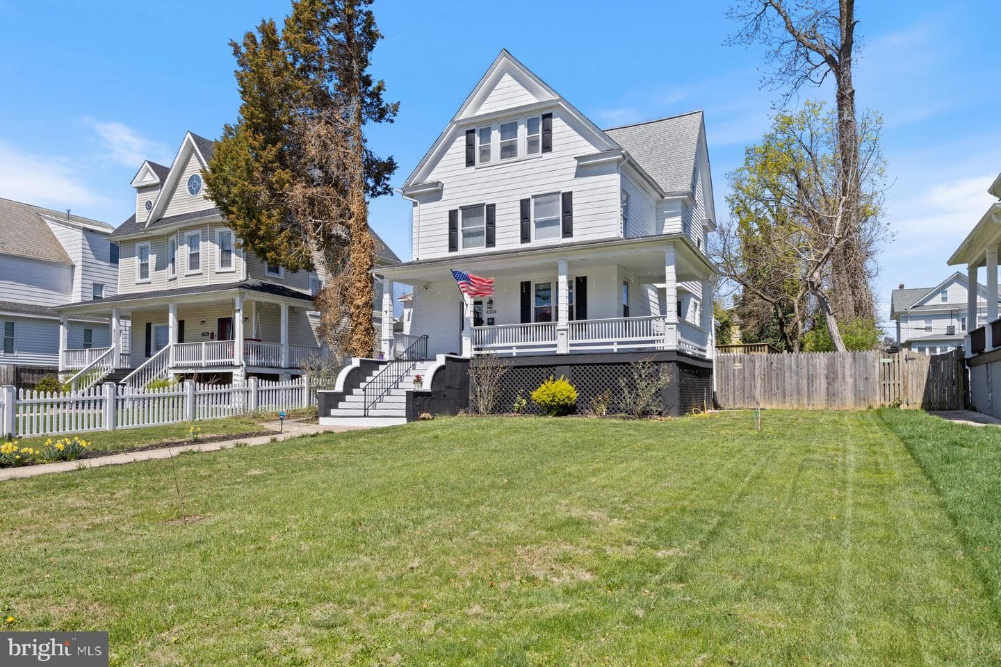4304 Maine Avenue photo 2