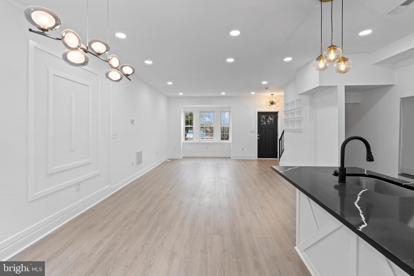 2140 Mount Royal Terrace photo 10