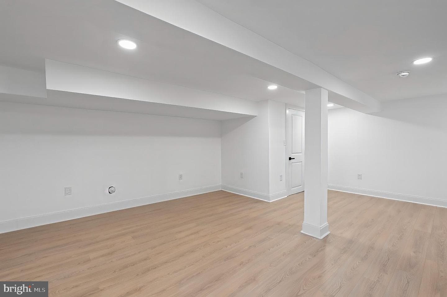 2140 Mount Royal Terrace photo 30
