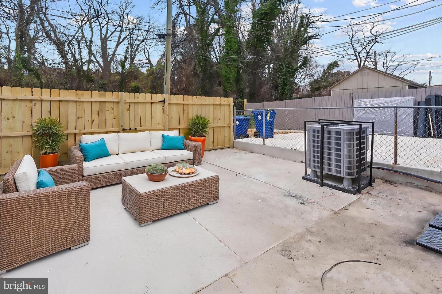 2140 Mount Royal Terrace photo 34