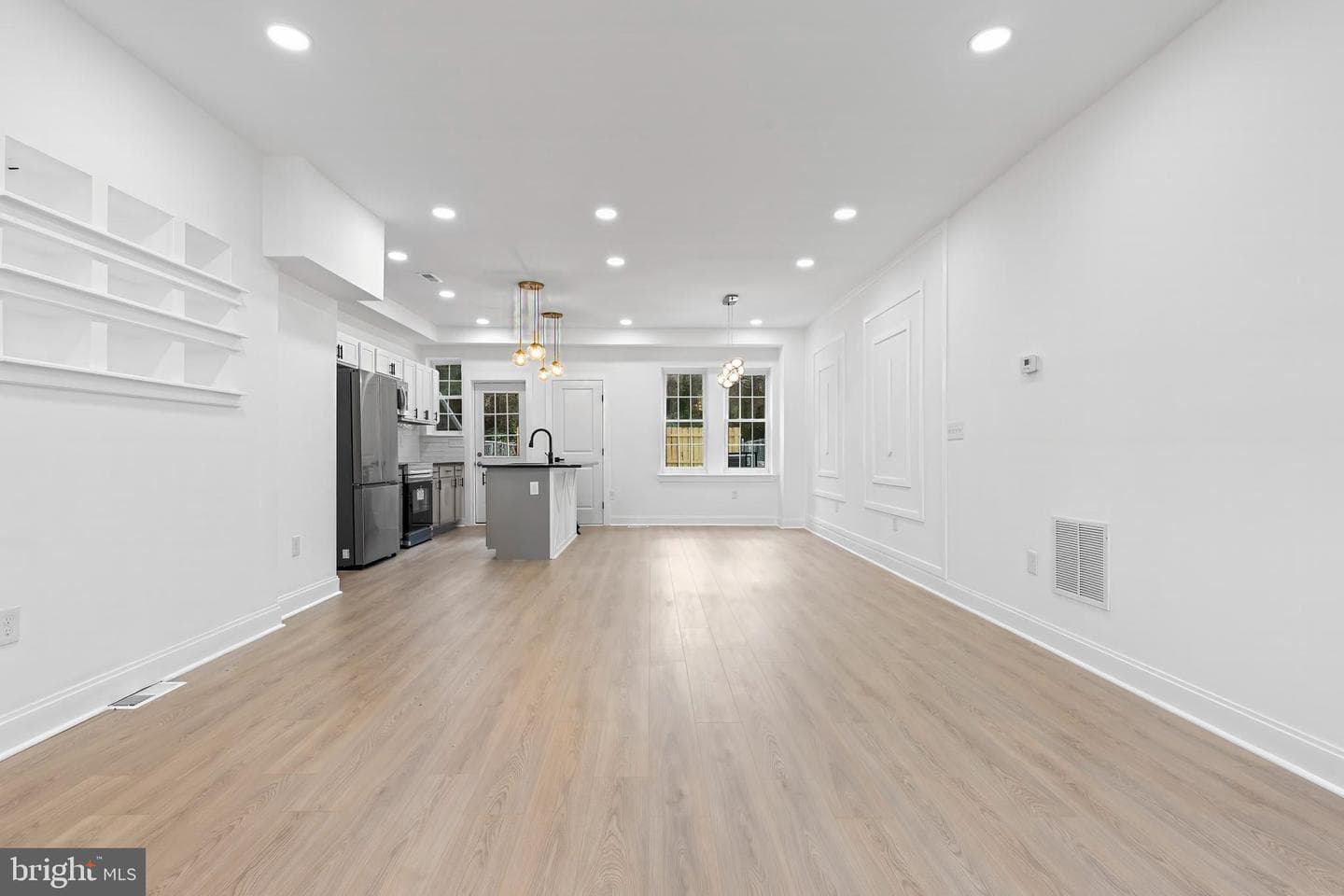 2140 Mount Royal Terrace photo 5