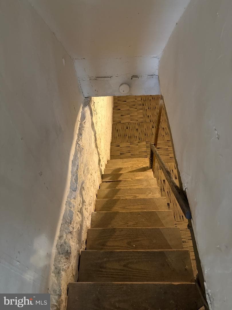 3137 Baker Street photo 13