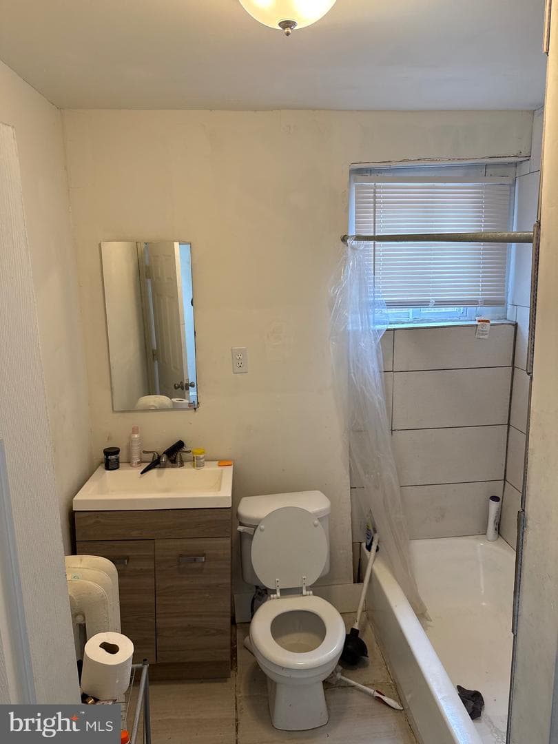 3137 Baker Street photo 19