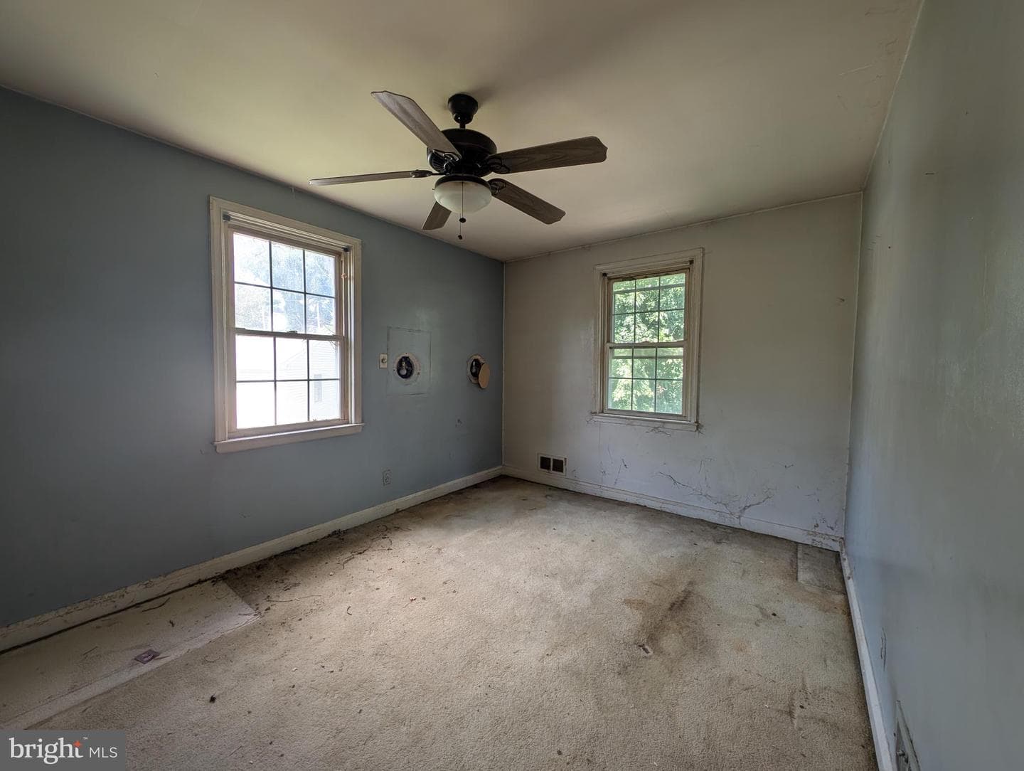 215 Medwick Garth E photo 11