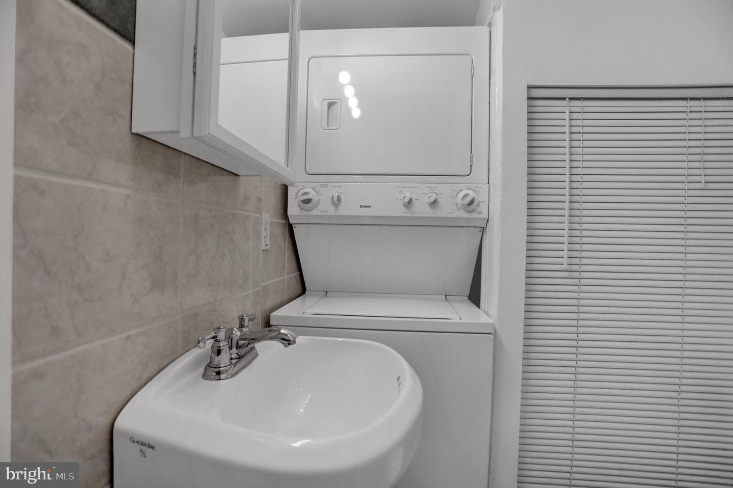 605 S Washington Street photo 11