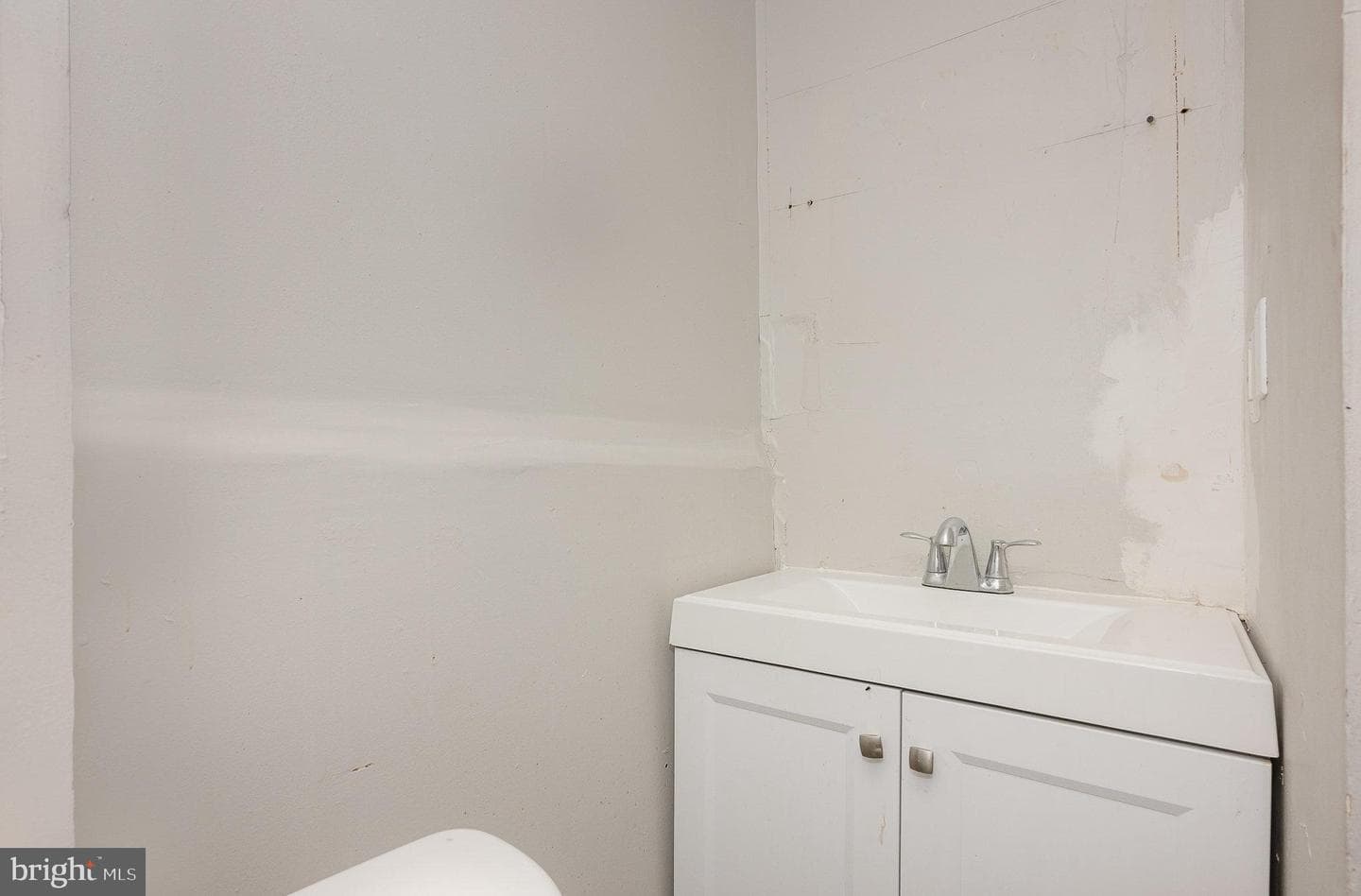 2419 E Oliver Street photo 15