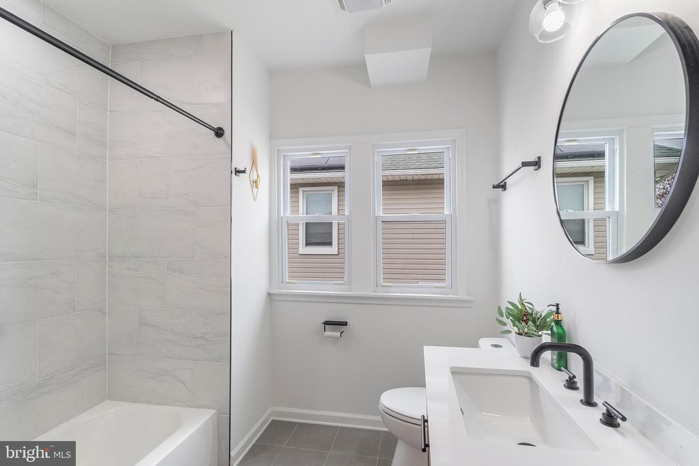 3808 Barrington Road photo 17