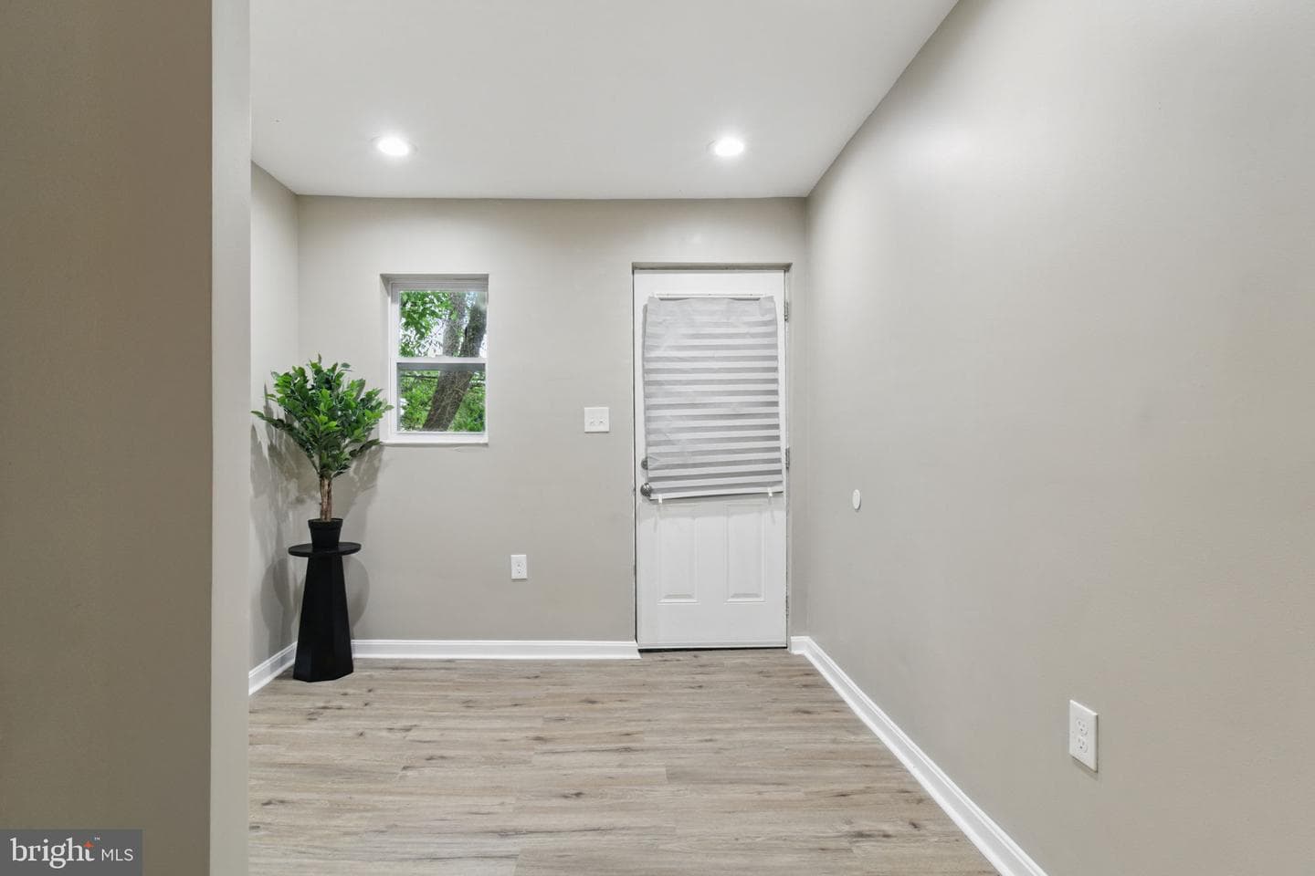 3025 Frisby Street photo 10