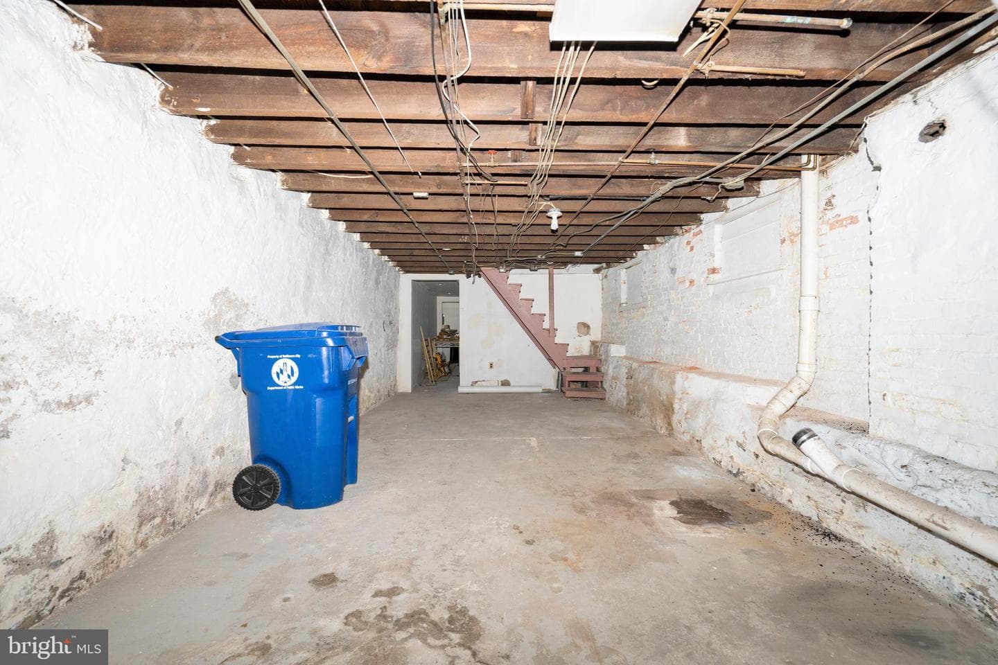 801 W 35th Street photo 27