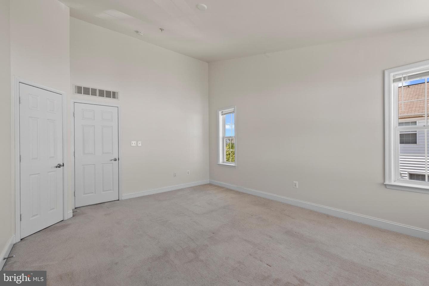 830 Ryan Street photo 7