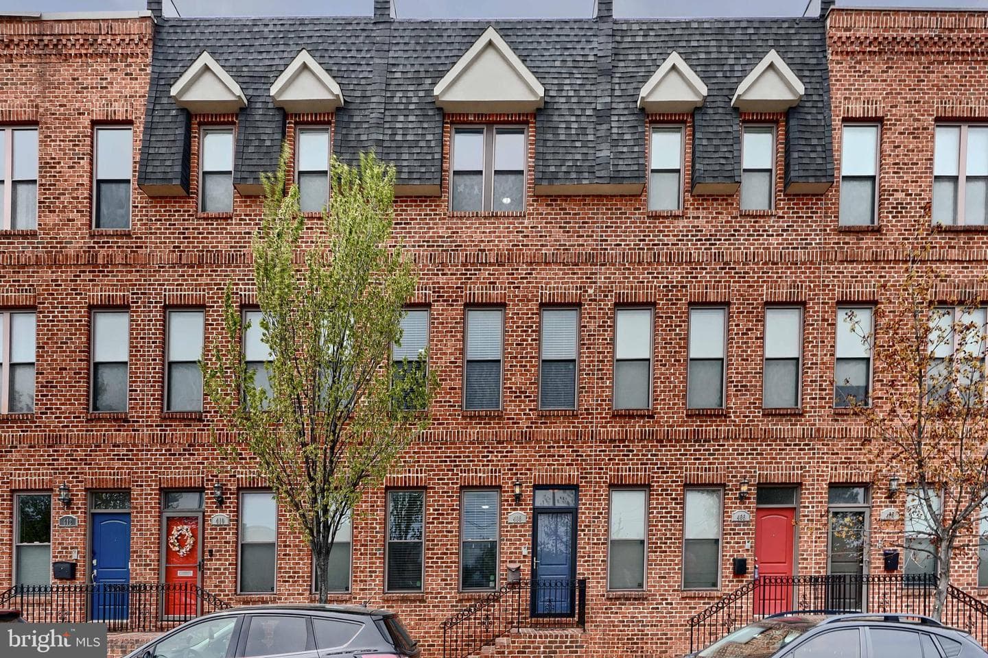 408 Grundy Street photo 4