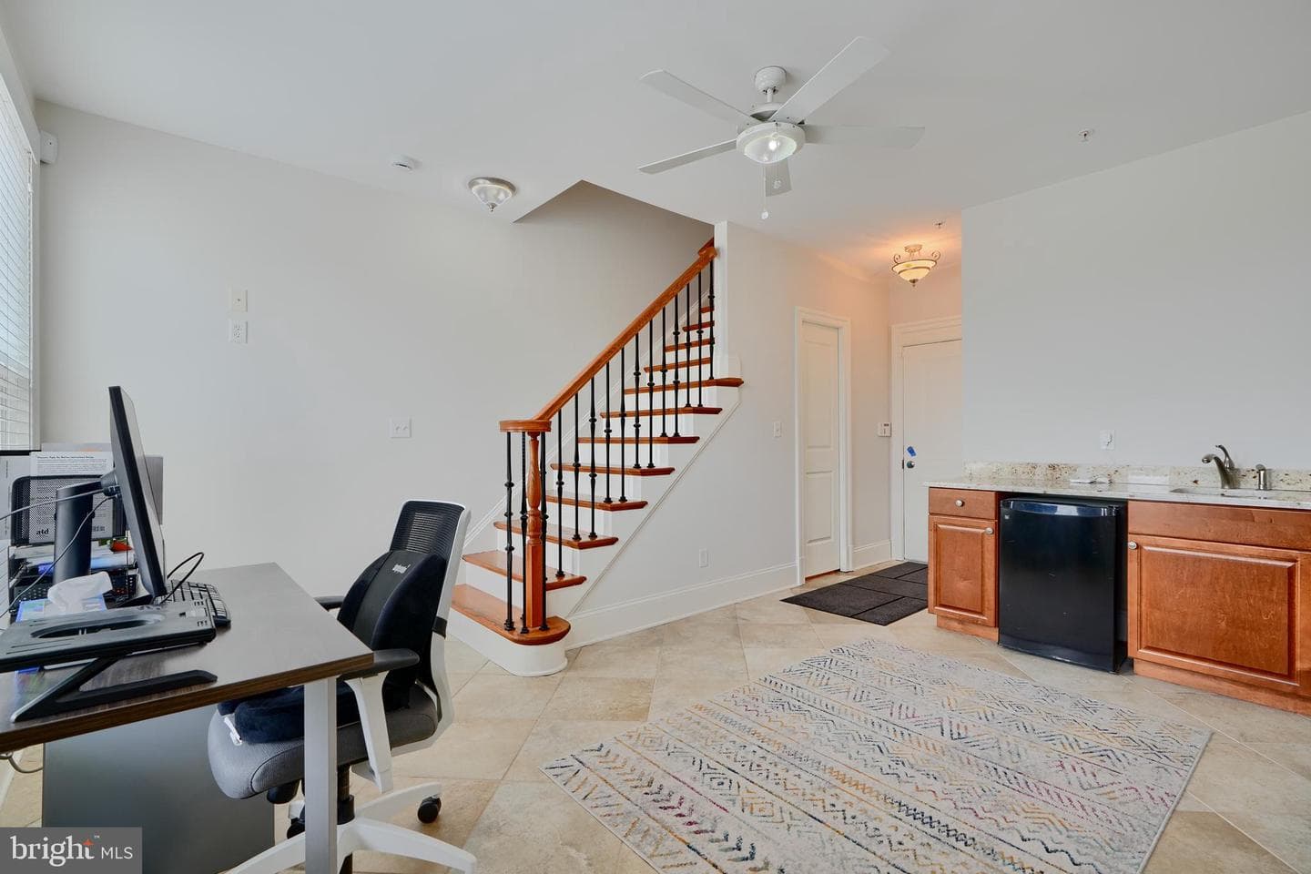 408 Grundy Street photo 5