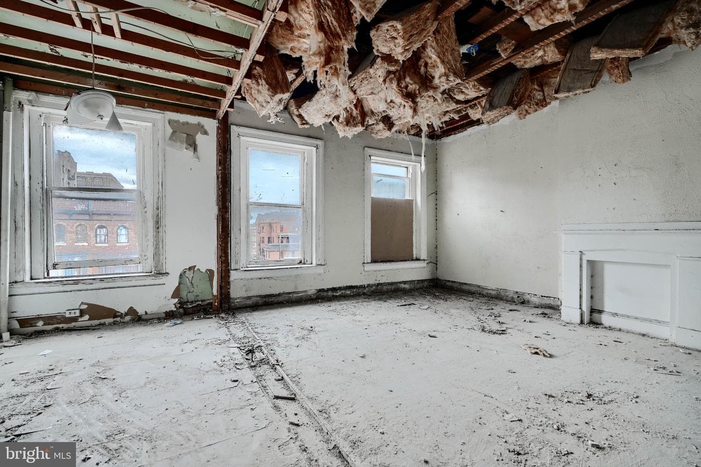 2530 Madison Avenue photo 40