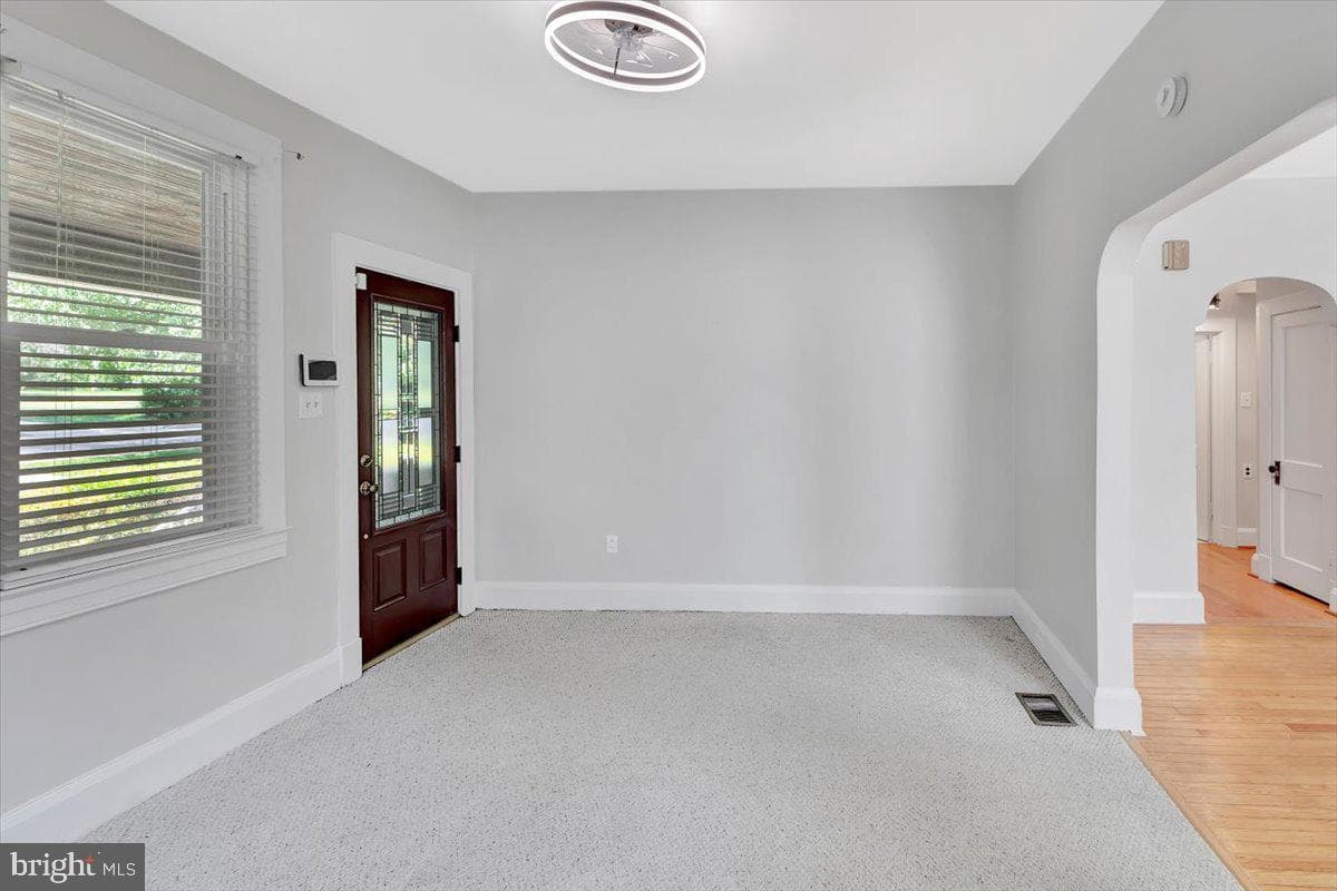 3404 Chesley Avenue photo 9