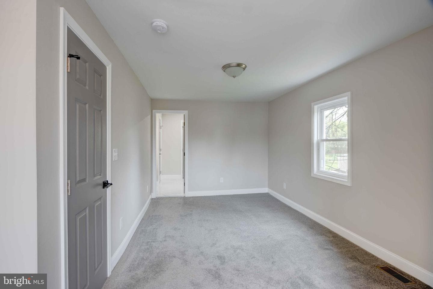 5505 Norwood Avenue photo 24