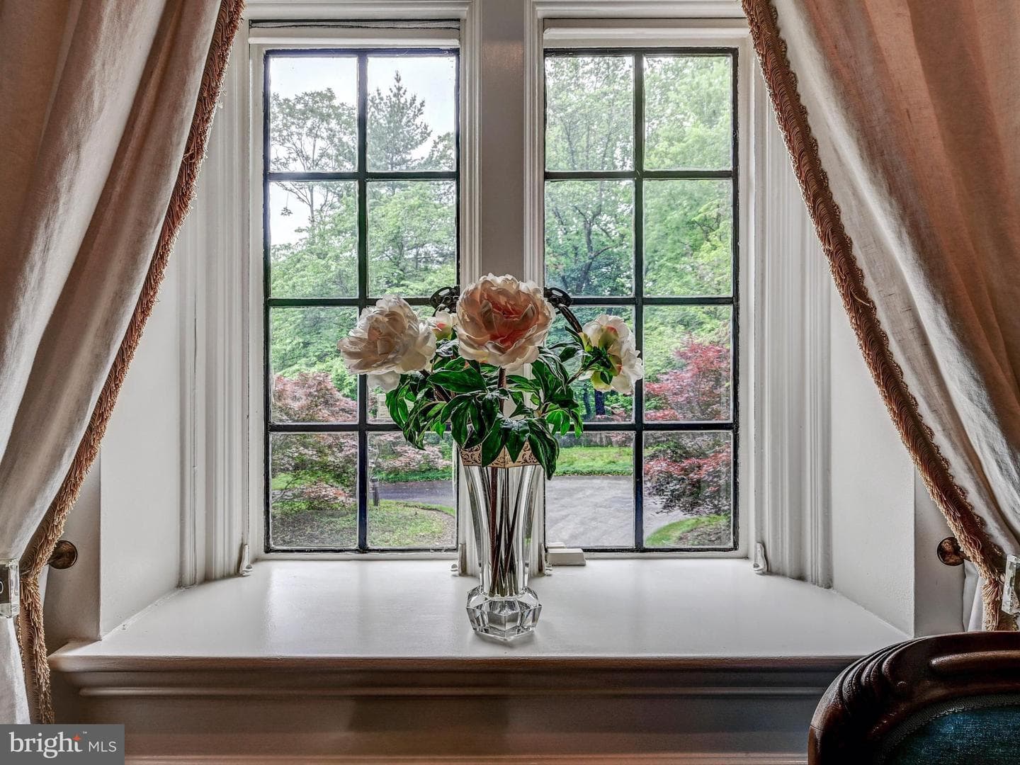 102 Cotswold Road photo 40