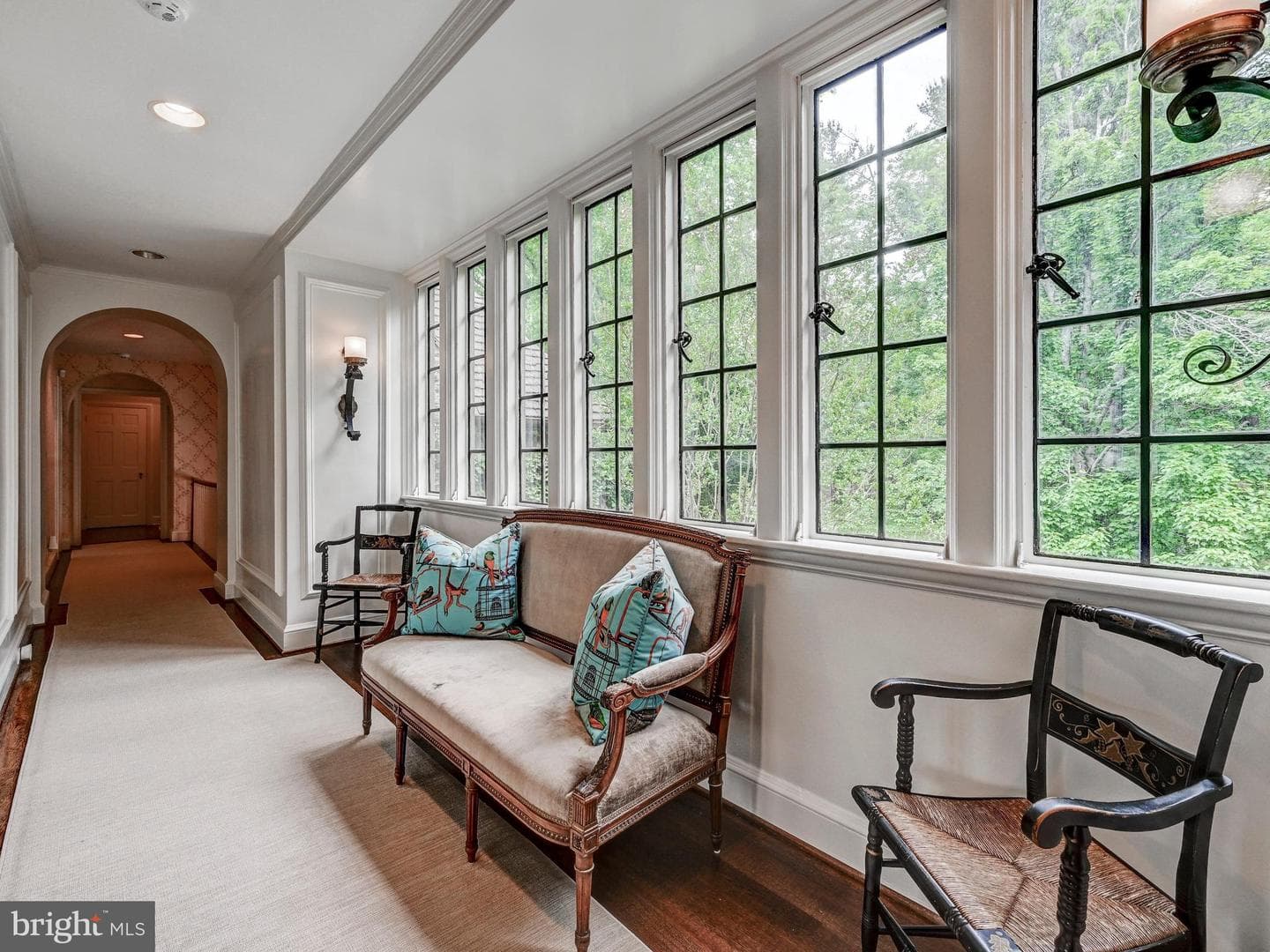 102 Cotswold Road photo 53