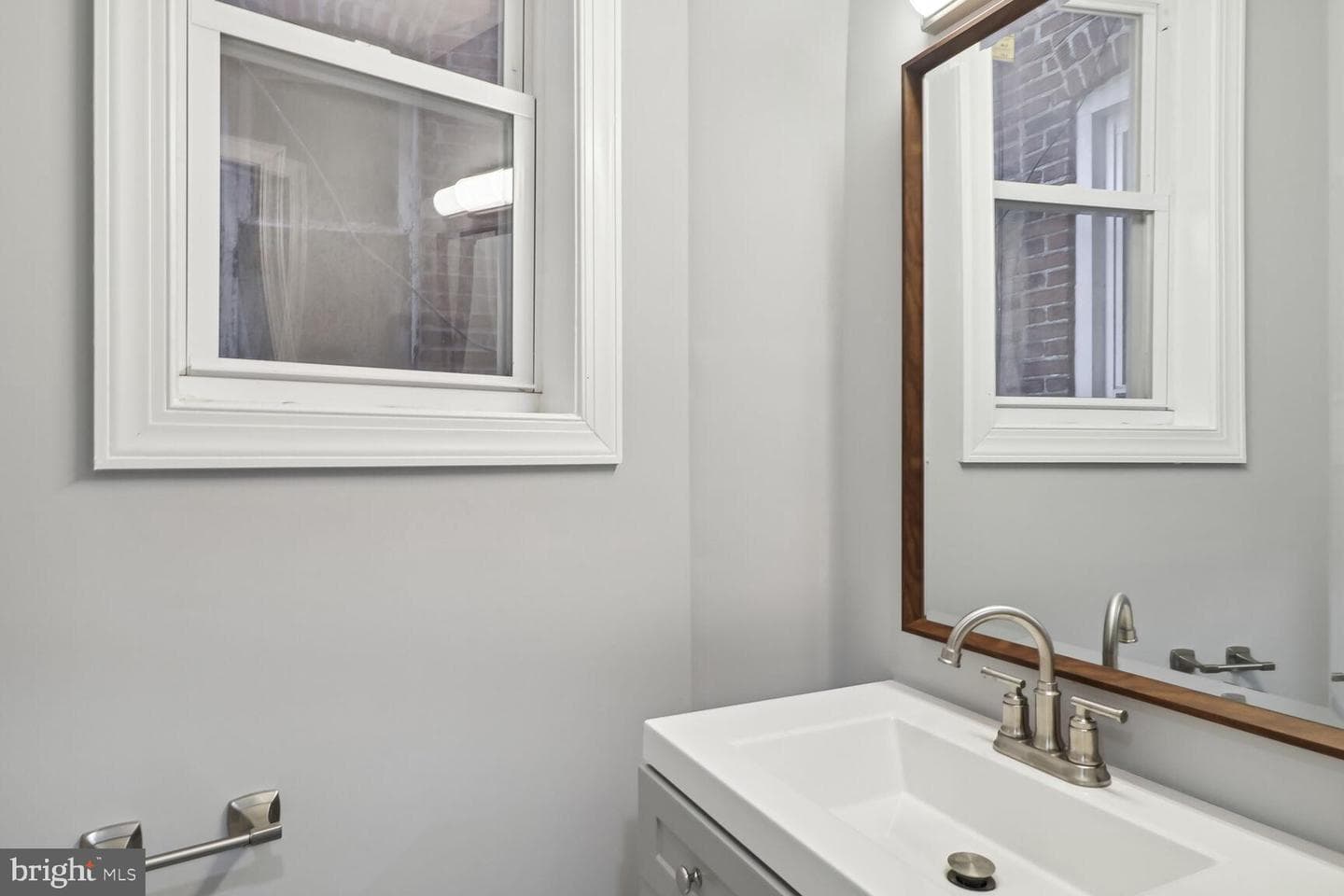 1705 N Bentalou Street photo 3