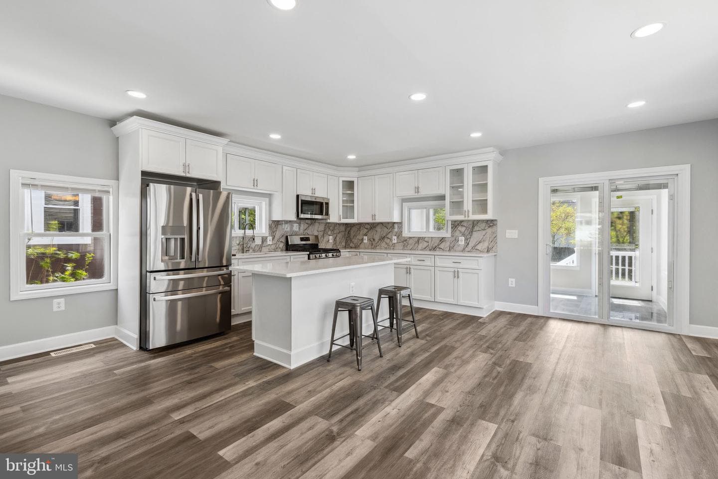 2811 Christopher Avenue photo 12