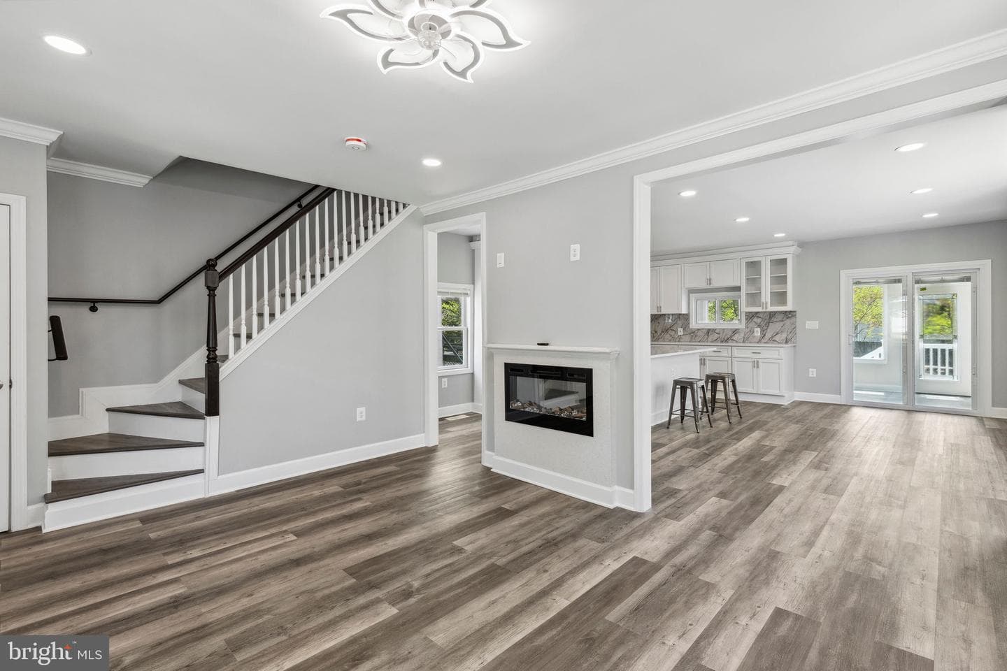 2811 Christopher Avenue photo 8