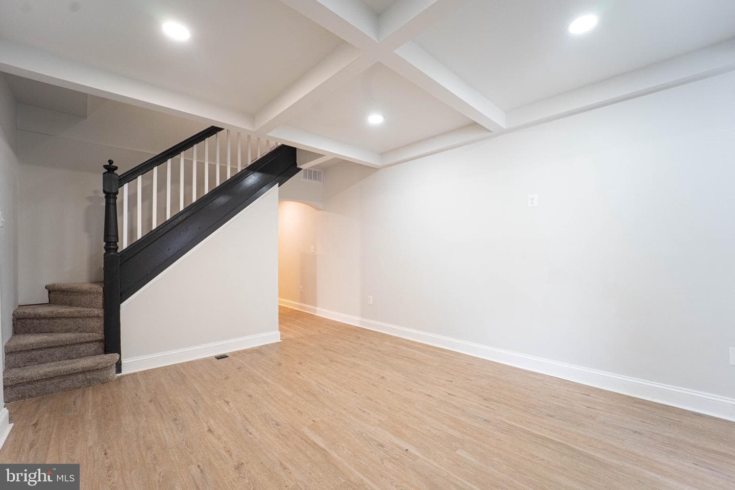 304 S Augusta Avenue photo 3