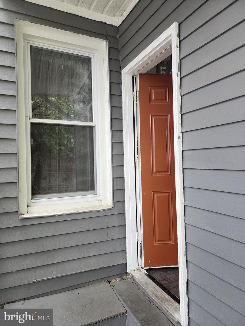 622 Allendale Street photo 25