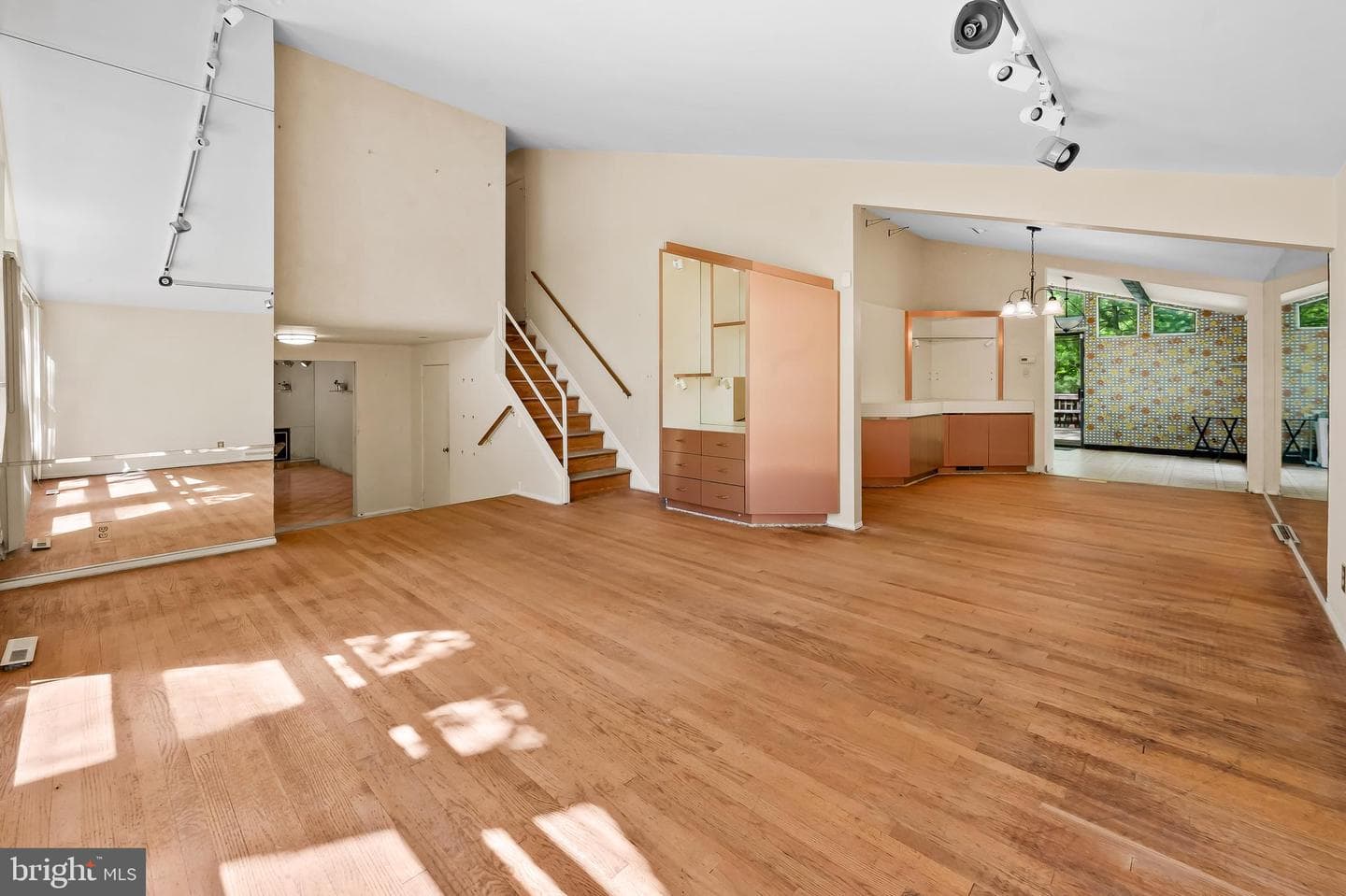 6102 Westcliff Drive photo 8