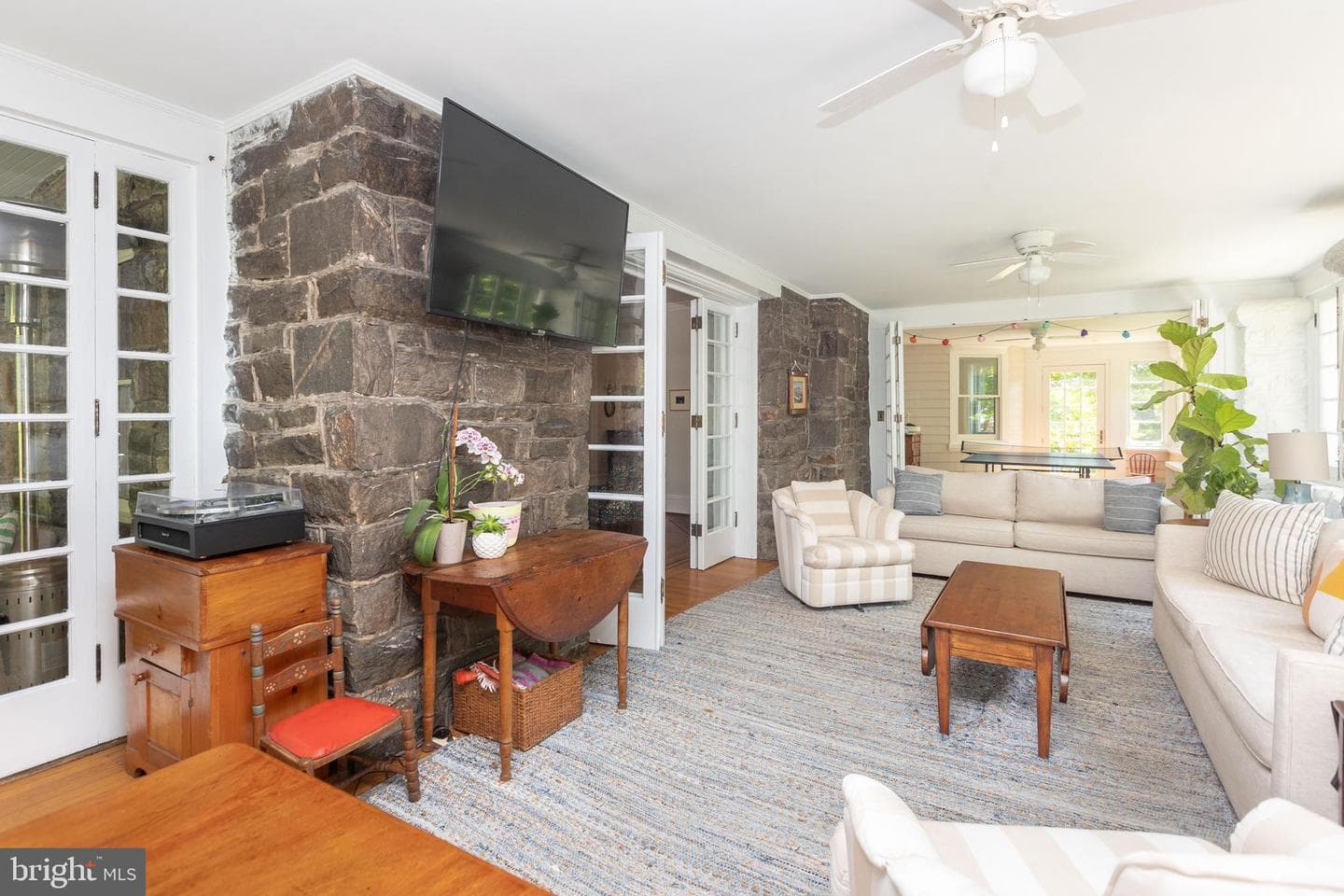 4711 Roland Avenue photo 20