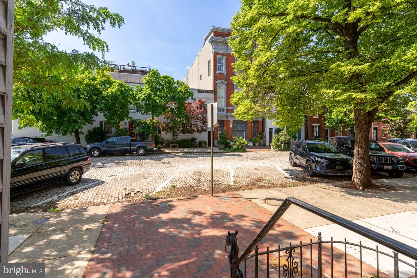 128 E Montgomery Street photo 4