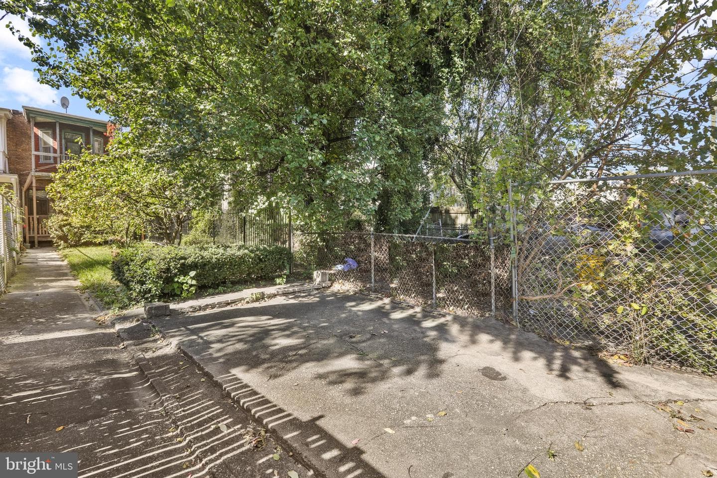 2411 Guilford Avenue photo 41