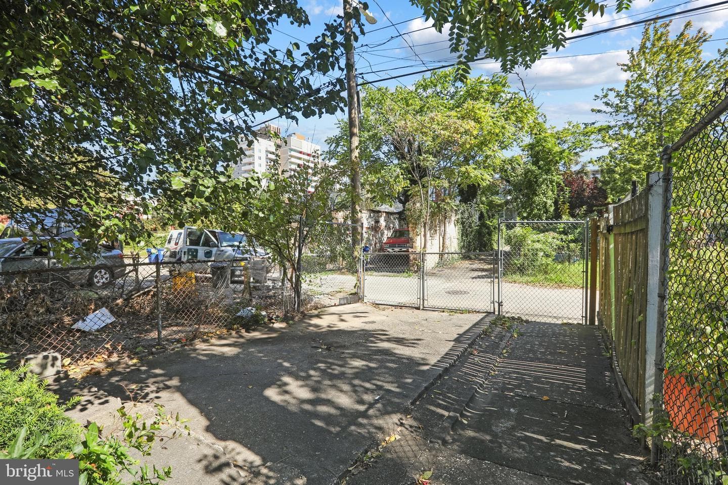 2411 Guilford Avenue photo 42