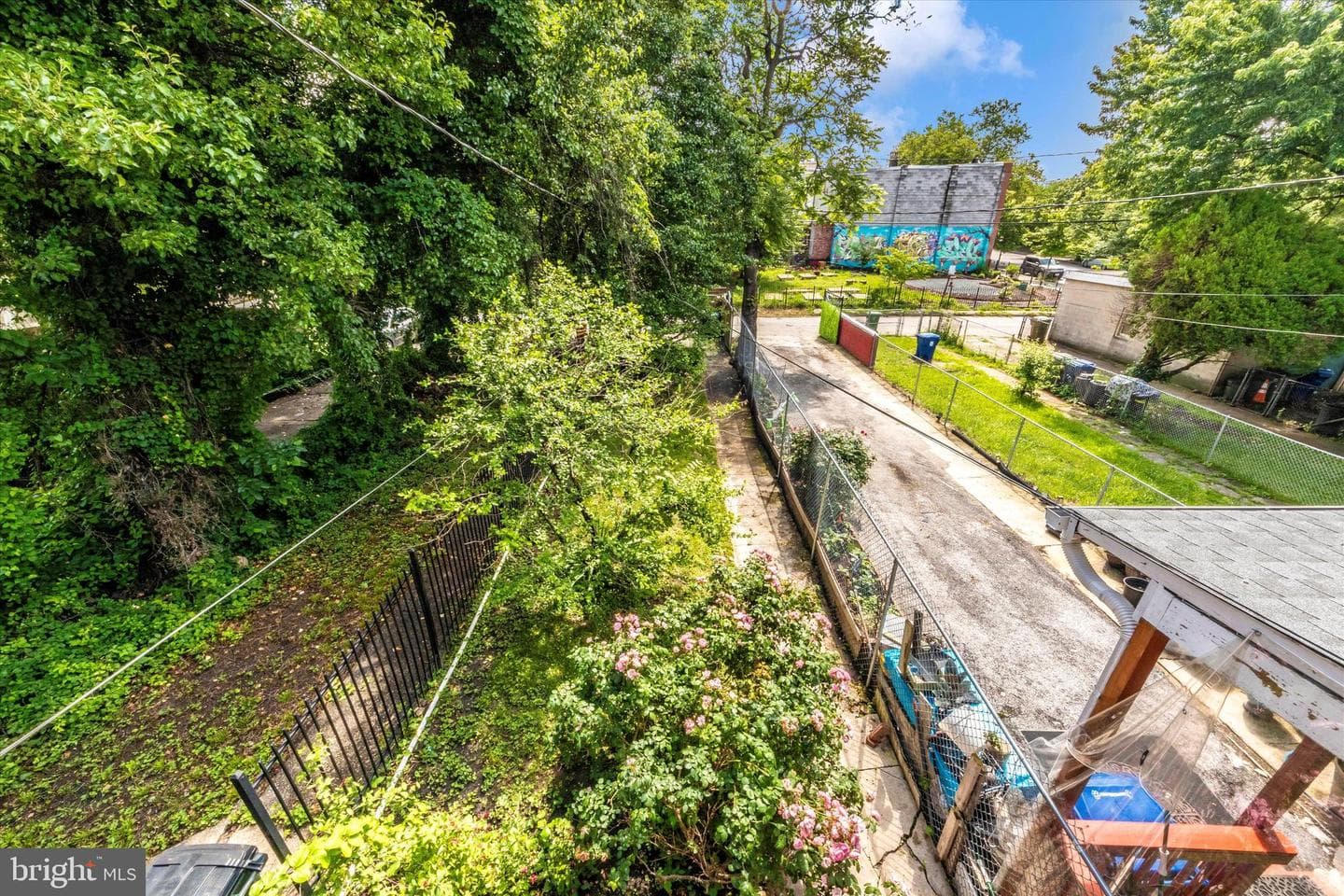 2411 Guilford Avenue photo 44