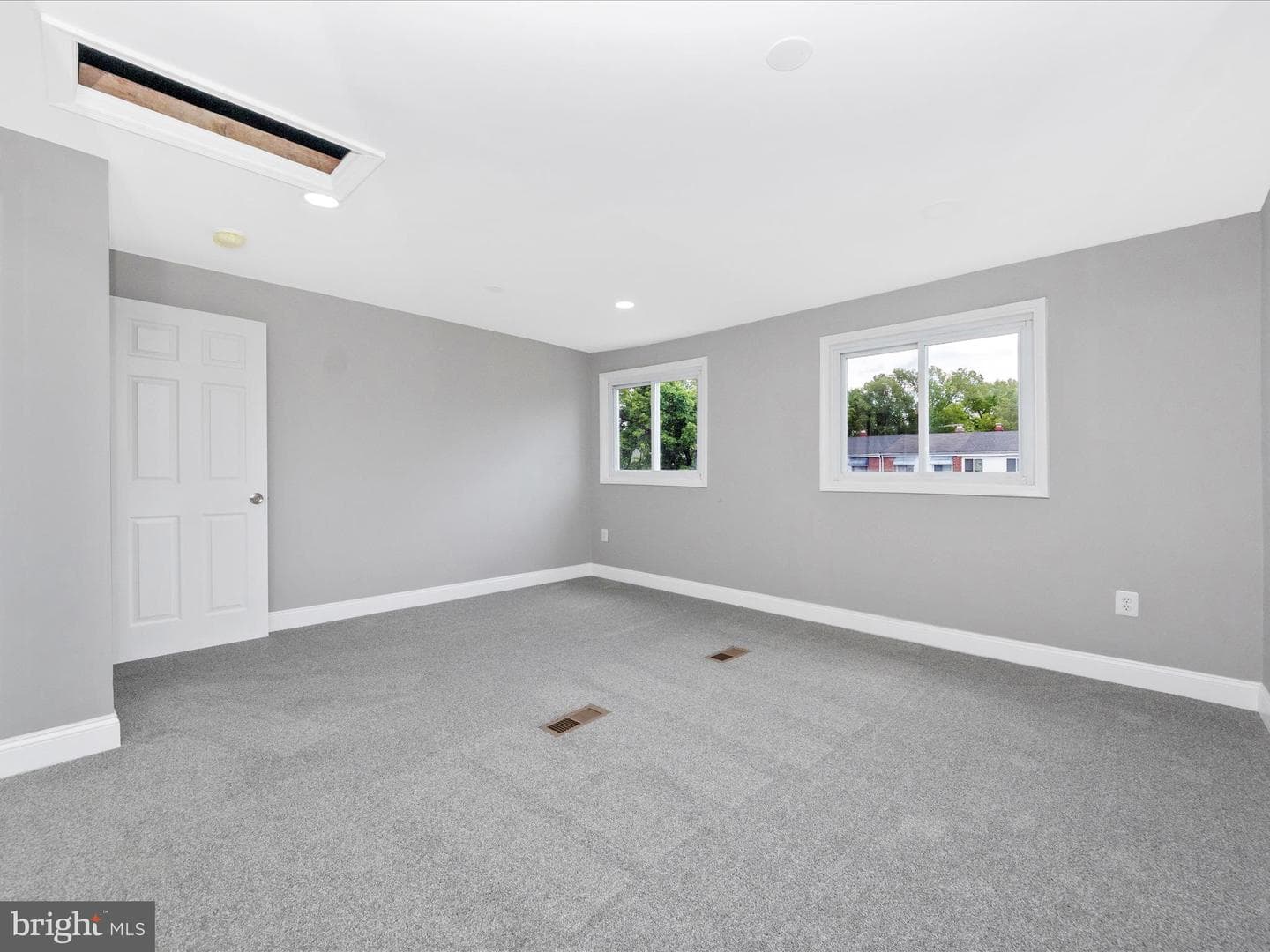 2100 Ashburton Street photo 23